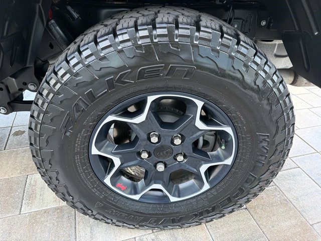 Used 2023 Jeep Gladiator Rubicon w/ LED Lighting Group AWD/4WD image 32