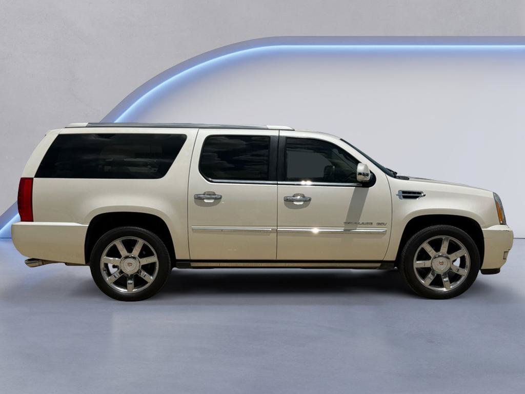 Used 2013 Cadillac Escalade ESV Luxury RWD image 7