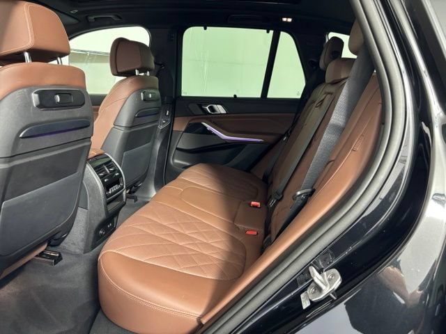 Used 2025 BMW X5 M60i AWD/4WD image 19