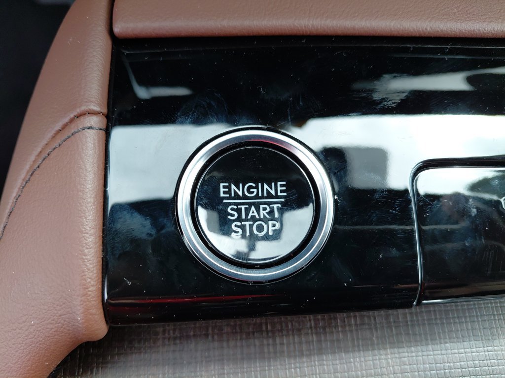 New 2026 Lincoln Navigator L Reserve AWD/4WD image 18