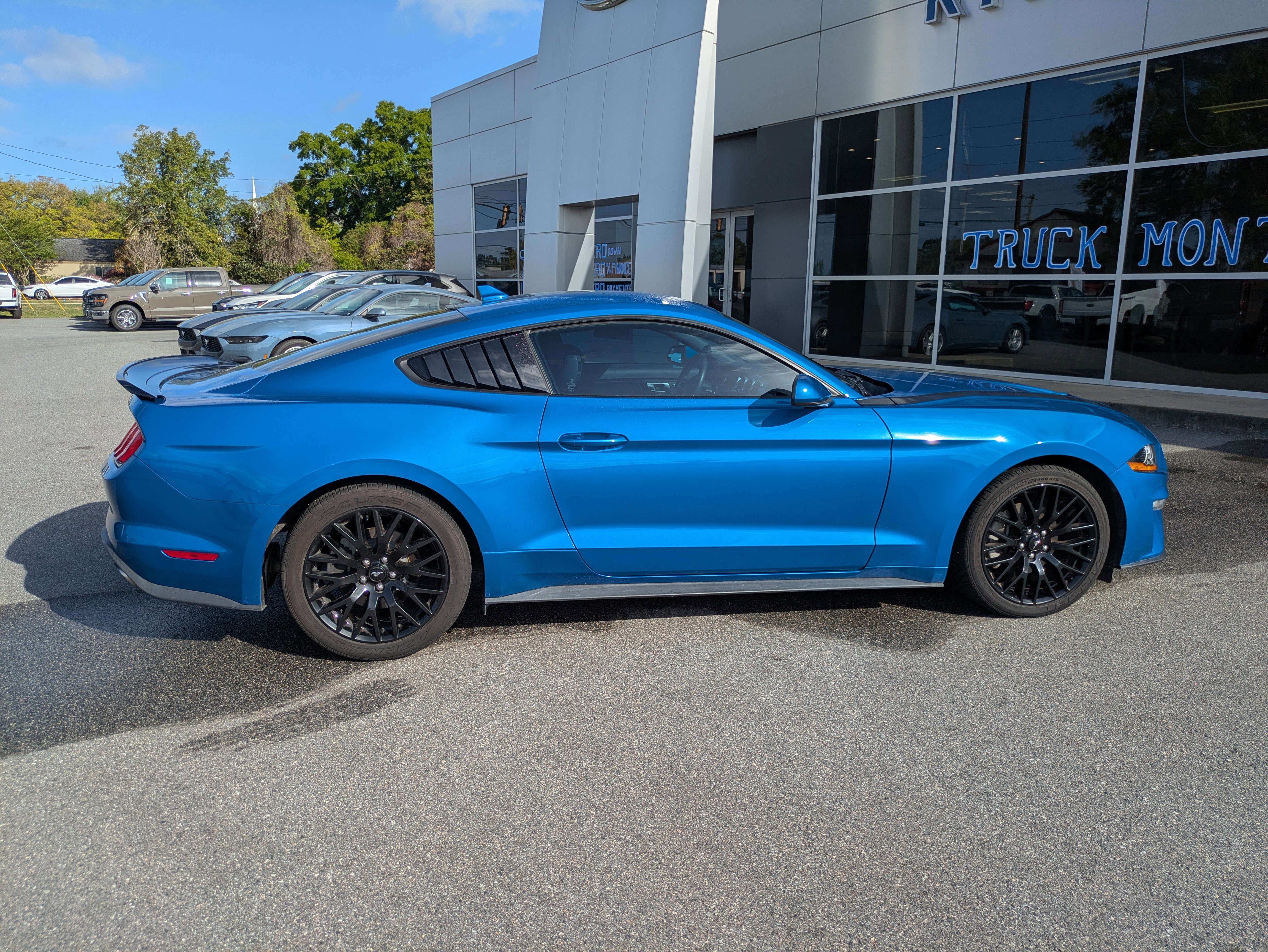 Used 2020 Ford Mustang Coupe w/ Equipment Group 101A image 3