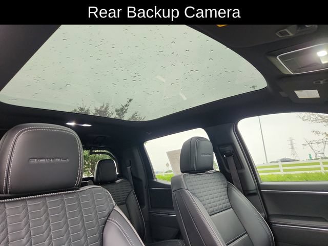 Used 2025 GMC Sierra EV Denali AWD/4WD image 25