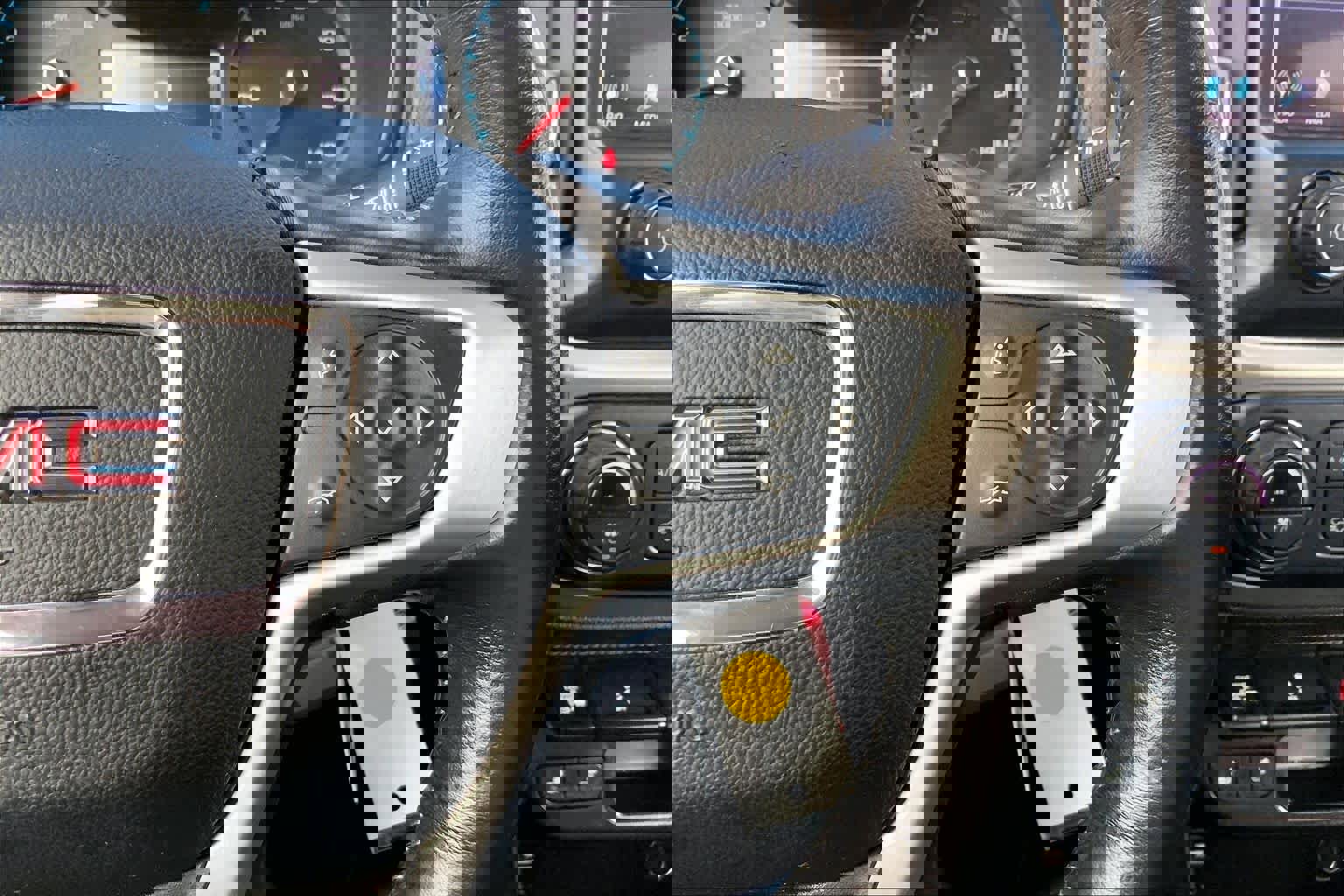 Used 2018 GMC Canyon SLT w/ Driver Alert Package image 24