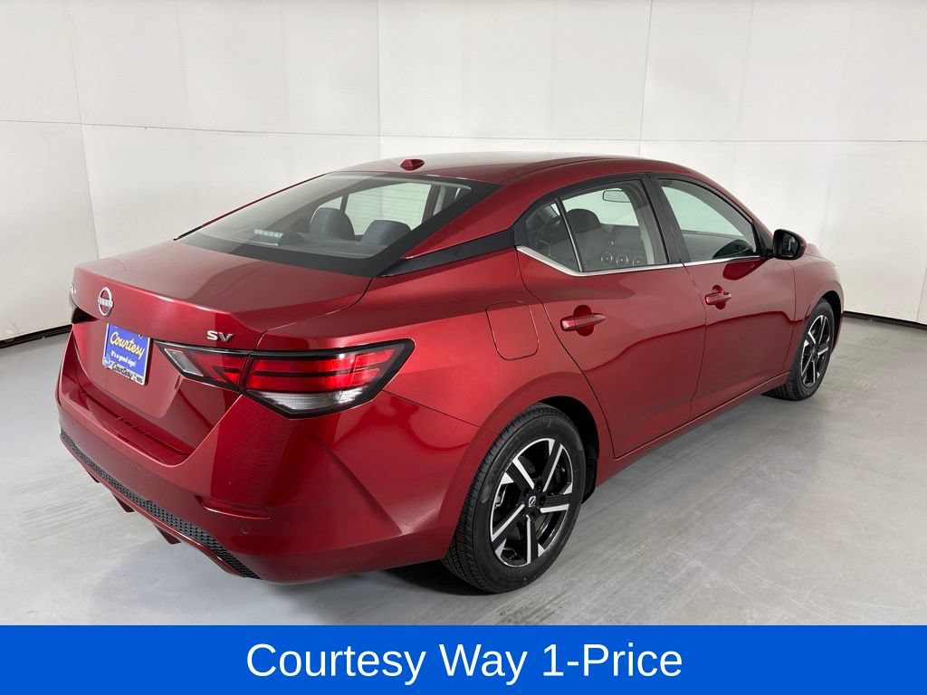 Used 2024 Nissan Sentra SV FWD image 11