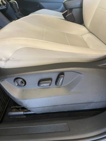Used 2020 Volkswagen Tiguan SEL FWD image 8