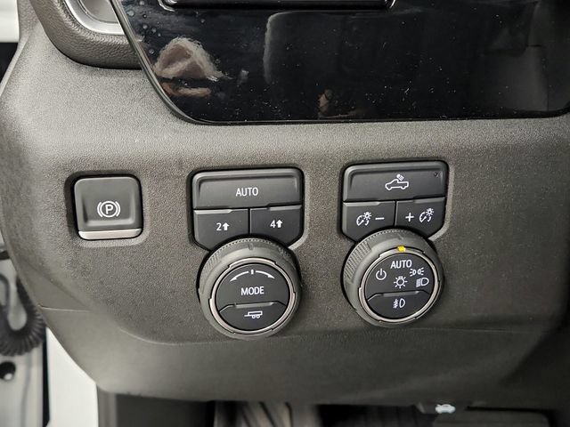 Used 2025 Chevrolet Silverado 1500 RST w/ Redline Edition AWD/4WD image 29