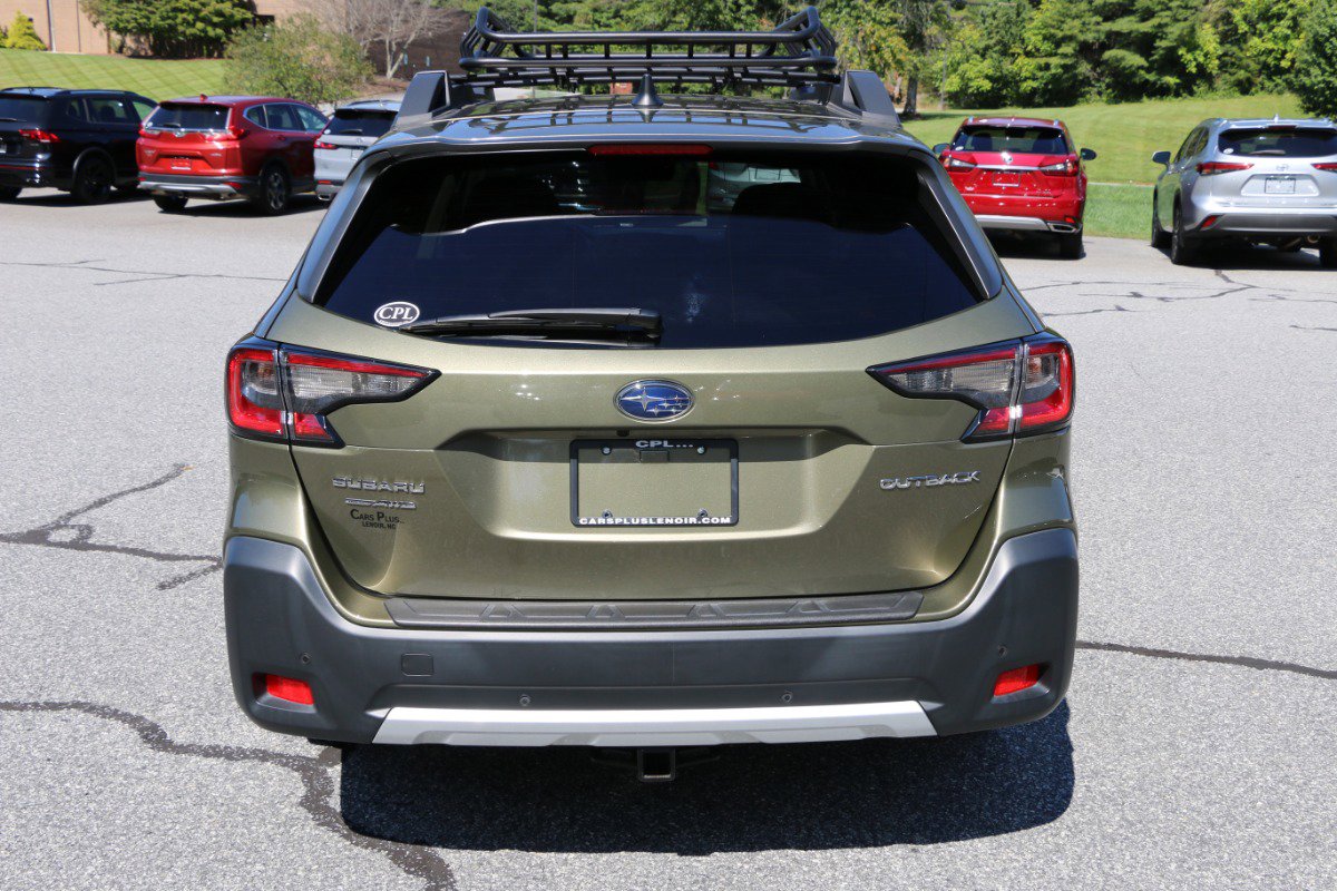 Used 2024 Subaru Outback Limited image 4