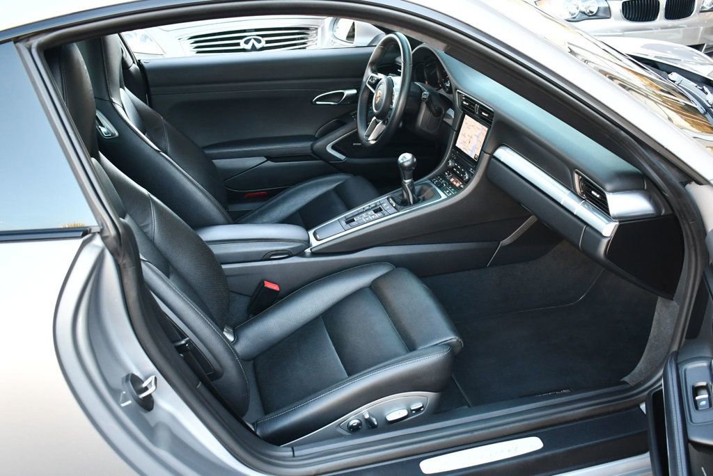 Used 2017 Porsche 911 Carrera image 47