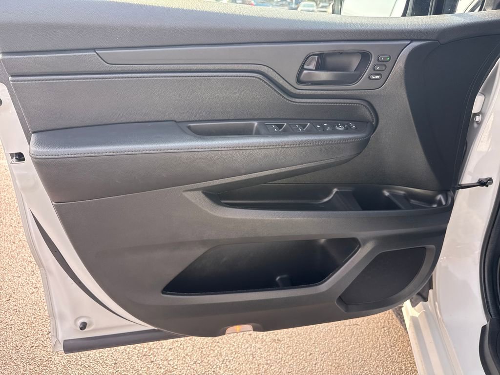 Used 2024 Honda Odyssey Sport image 12