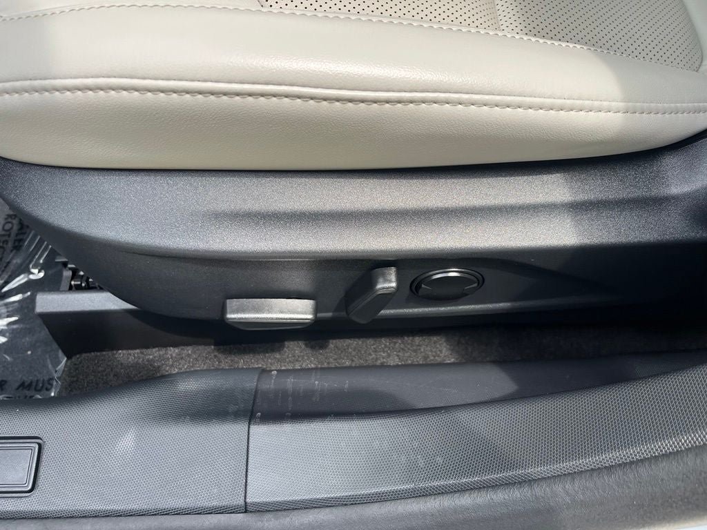 Certified 2025 Ford Mustang Mach-E Premium AWD/4WD image 40