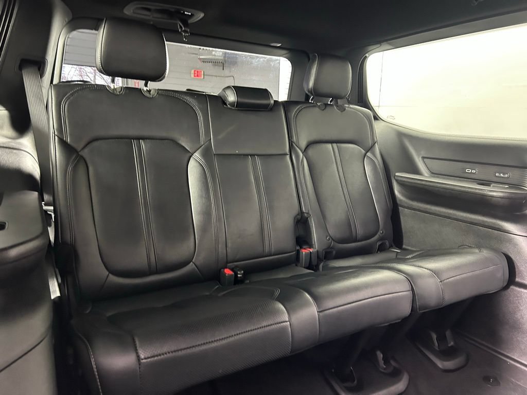 Used 2024 Jeep Wagoneer Series II w/ Flexible Seating Group AWD/4WD image 14