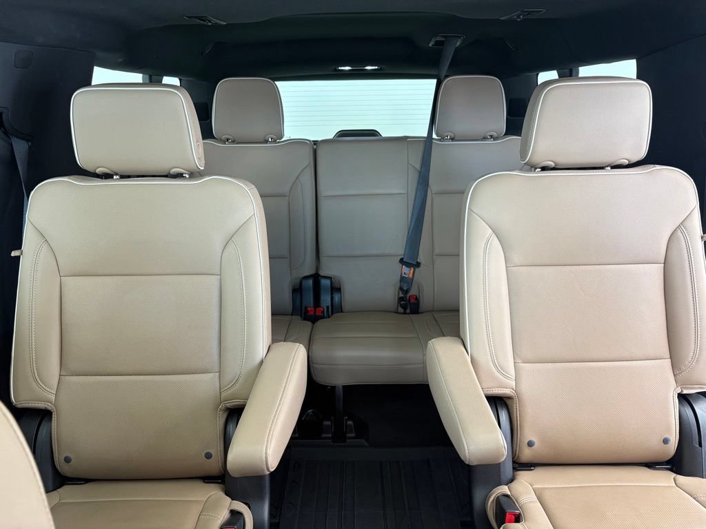 Used 2023 Chevrolet Suburban Premier AWD/4WD image 42