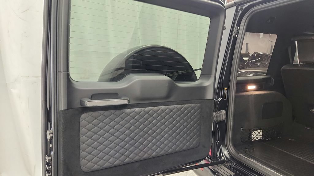 Used 2023 Mercedes-Benz G 550 image 41