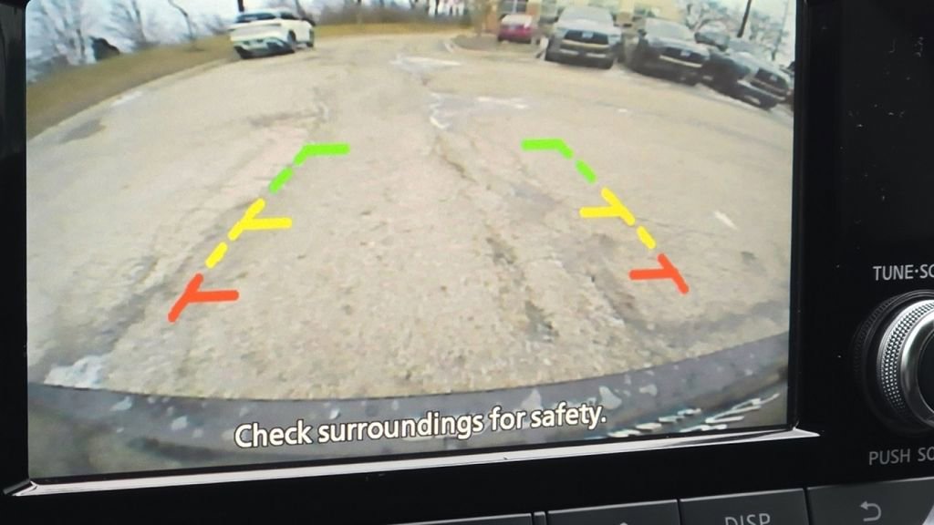 Used 2021 Nissan Sentra S w/ Trunk Package image 4