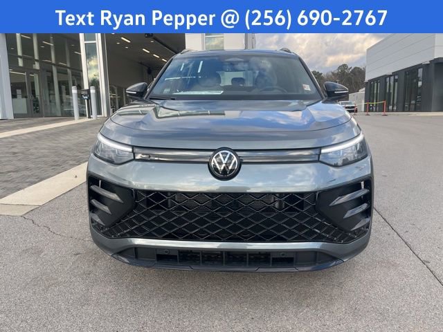 New 2026 Volkswagen Tiguan SE R-Line video 2