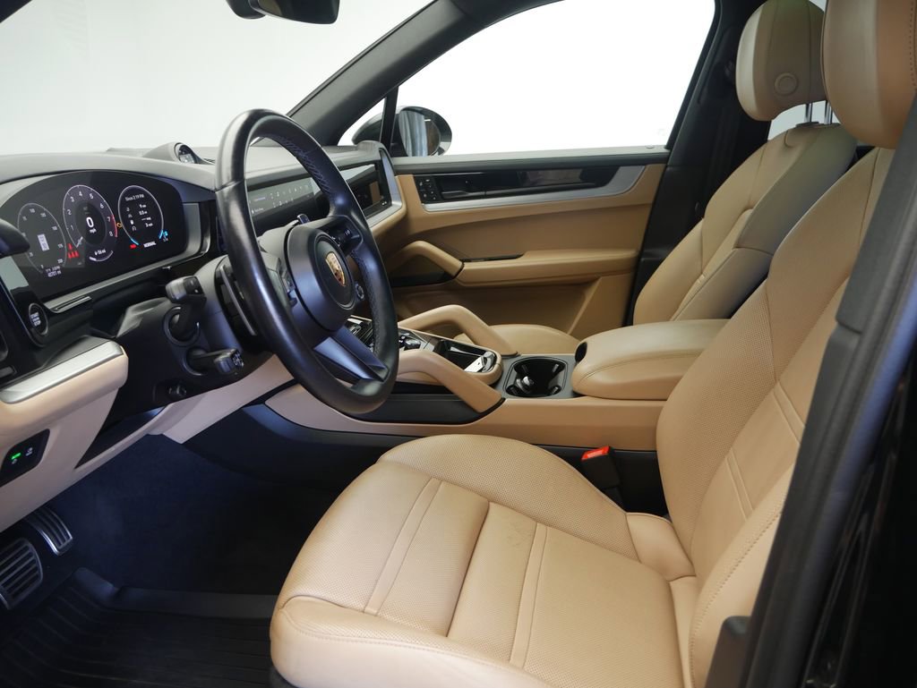 Certified 2024 Porsche Cayenne S AWD/4WD image 5