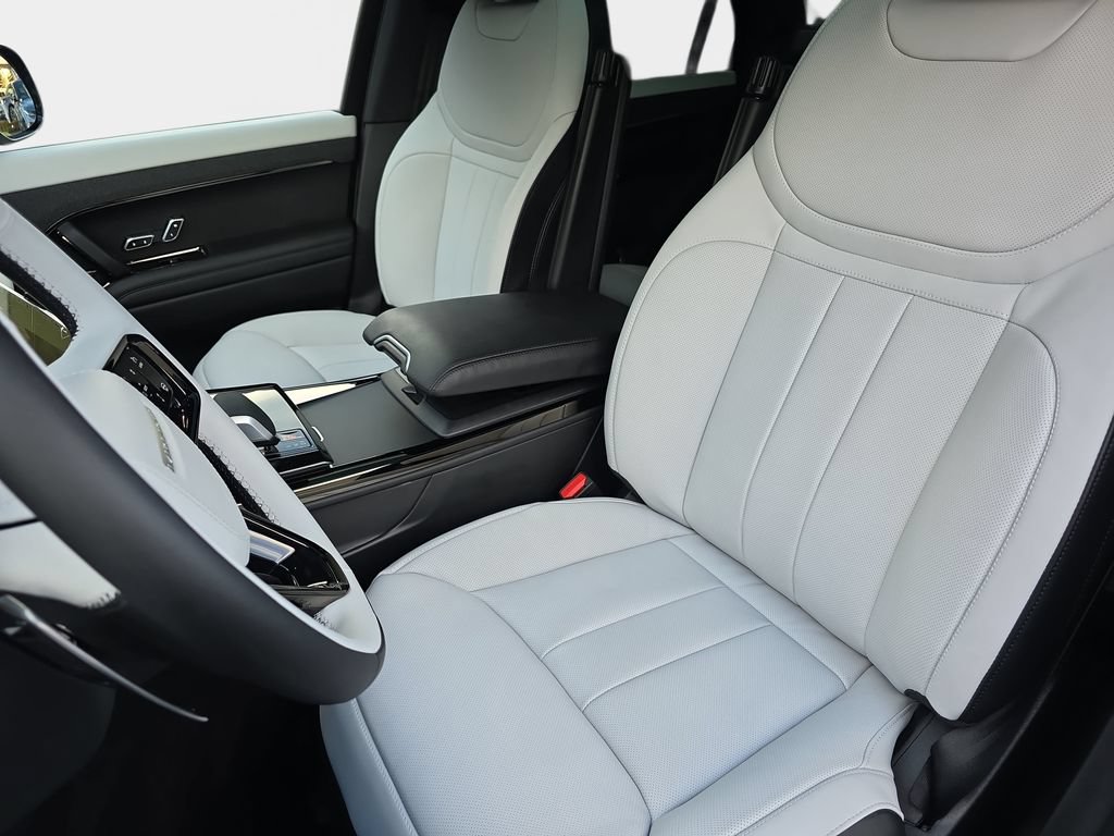 New 2026 Land Rover Range Rover Sport Dynamic SE AWD/4WD image 15