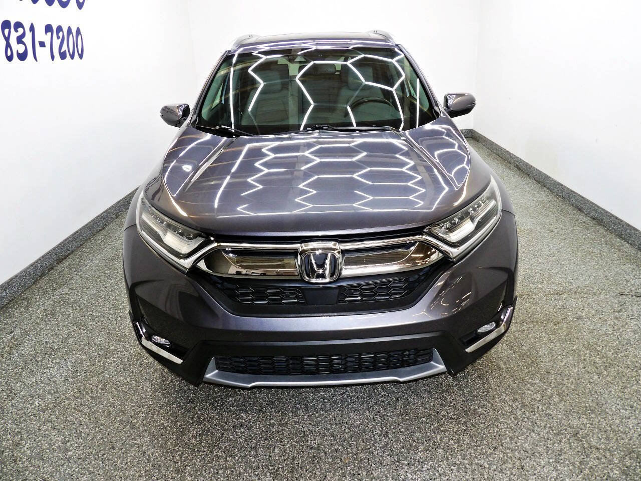 Used 2017 Honda CR-V Touring image 2