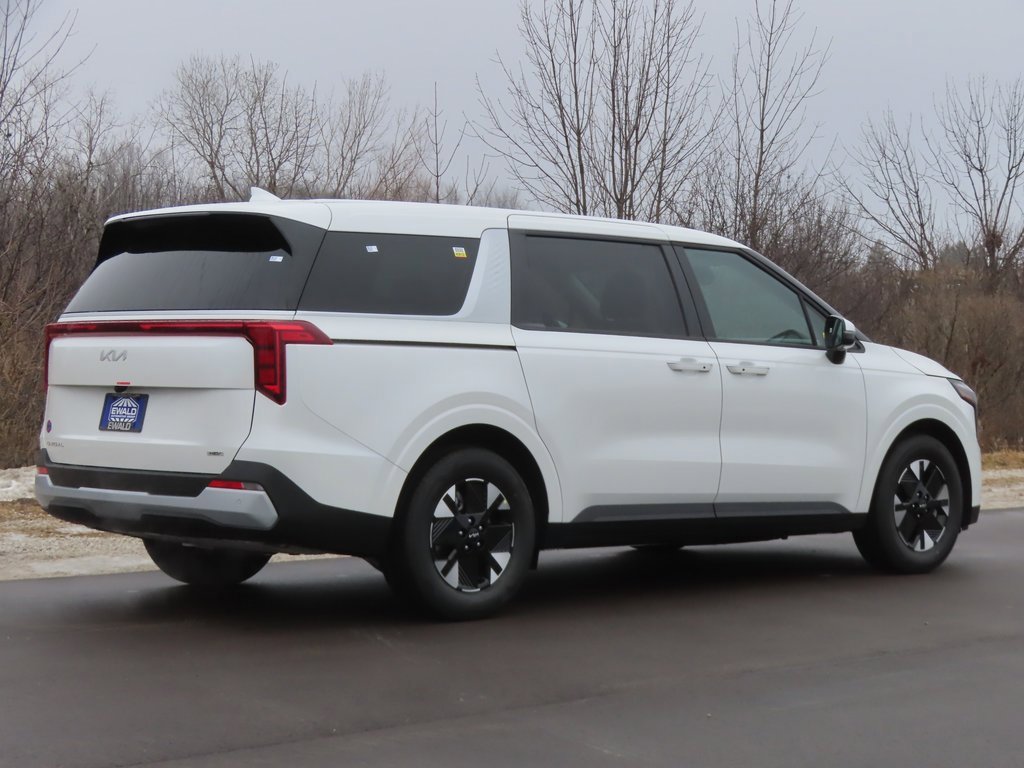 New 2026 Kia Carnival LXS image 3