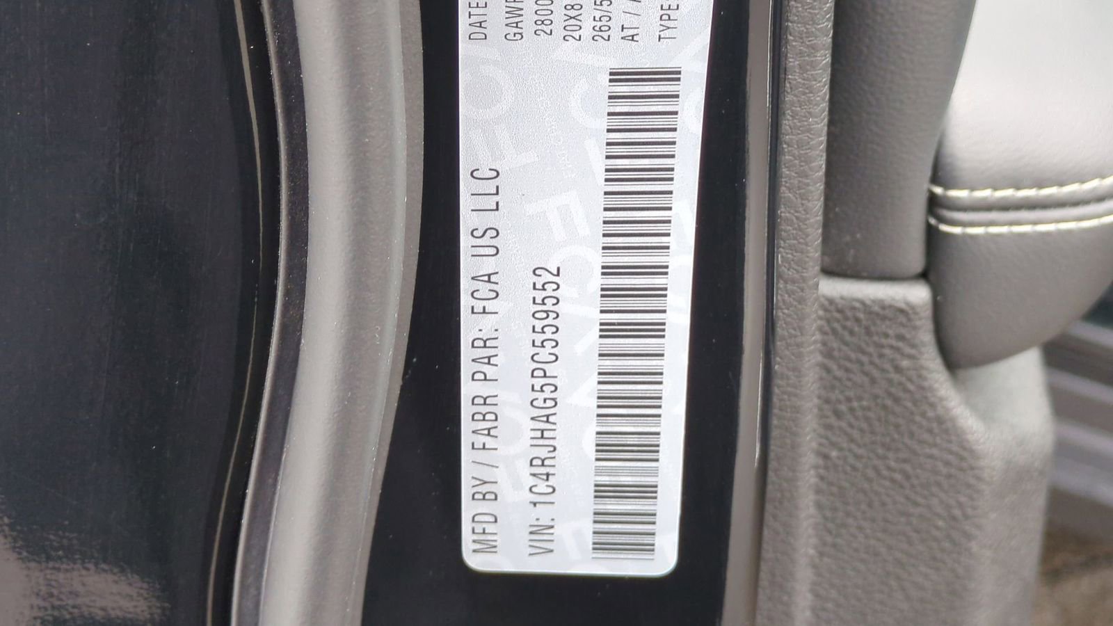 Used 2023 Jeep Grand Cherokee Altitude image 41