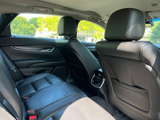 Used 2019 Cadillac XTS Luxury FWD image 17