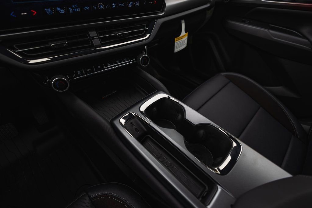 New 2026 Chevrolet Equinox EV RS w/ Convenience Package II image 8