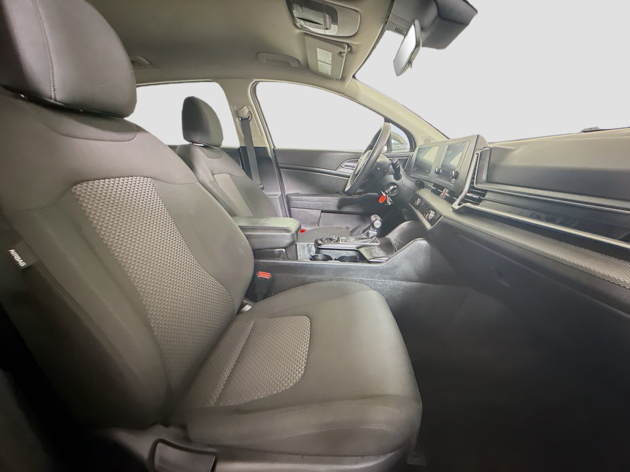 Used 2024 Kia Sportage LX FWD image 28