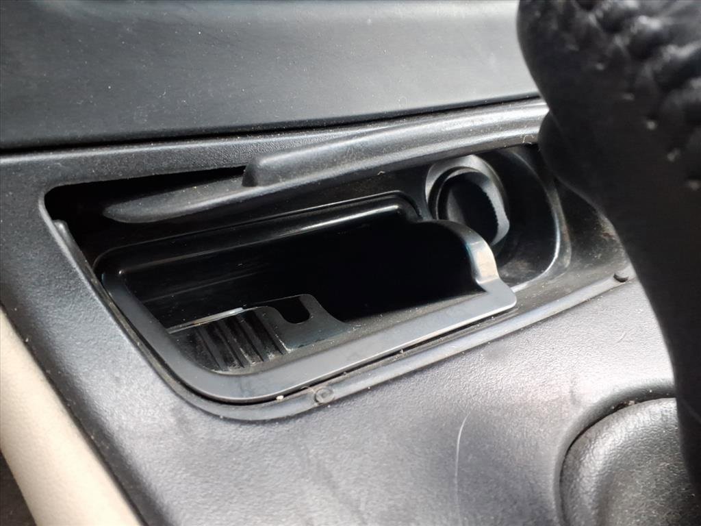 Used 2004 Chrysler 300M image 12