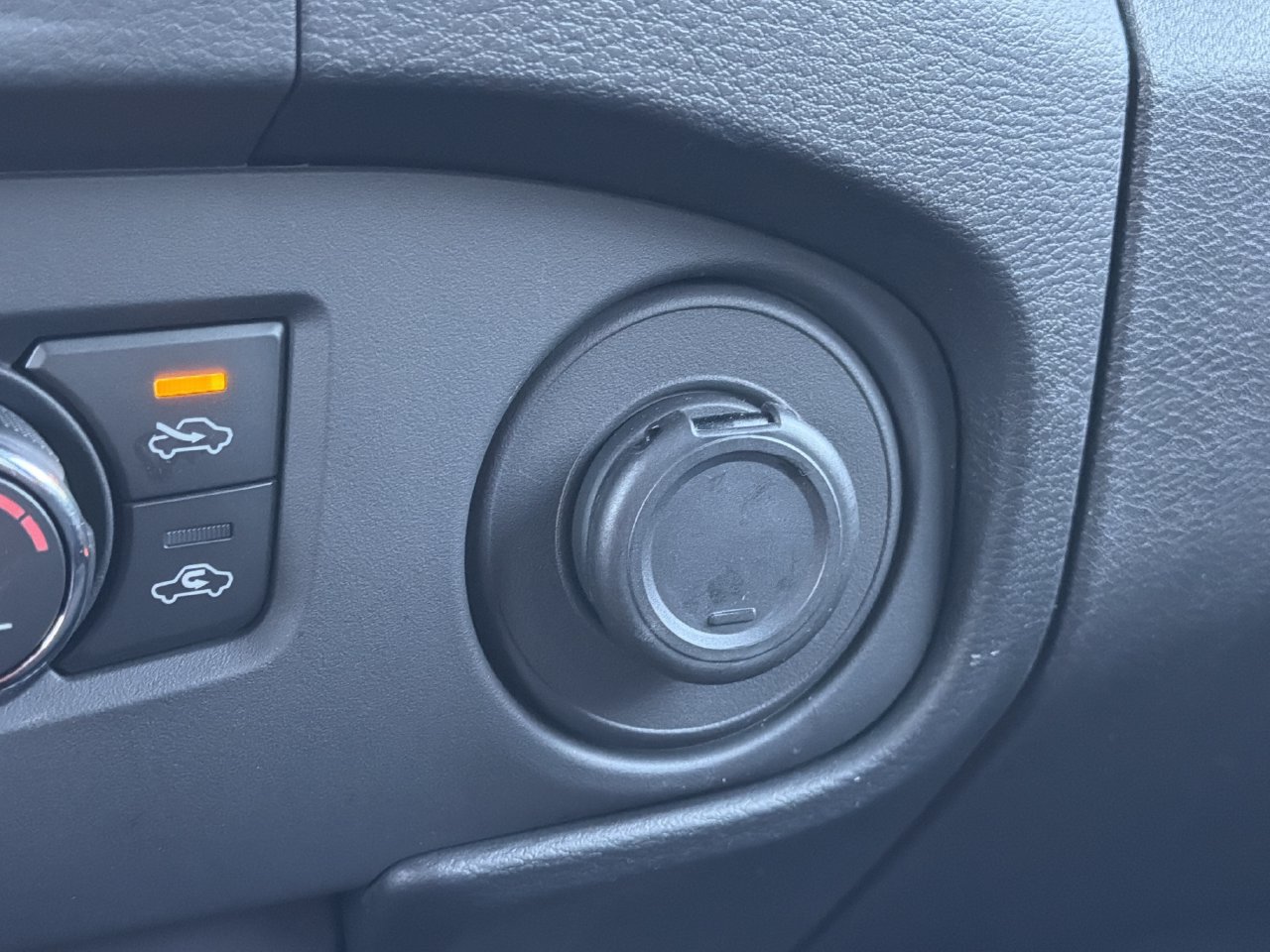 Certified 2024 Nissan Frontier Pro-X RWD image 6