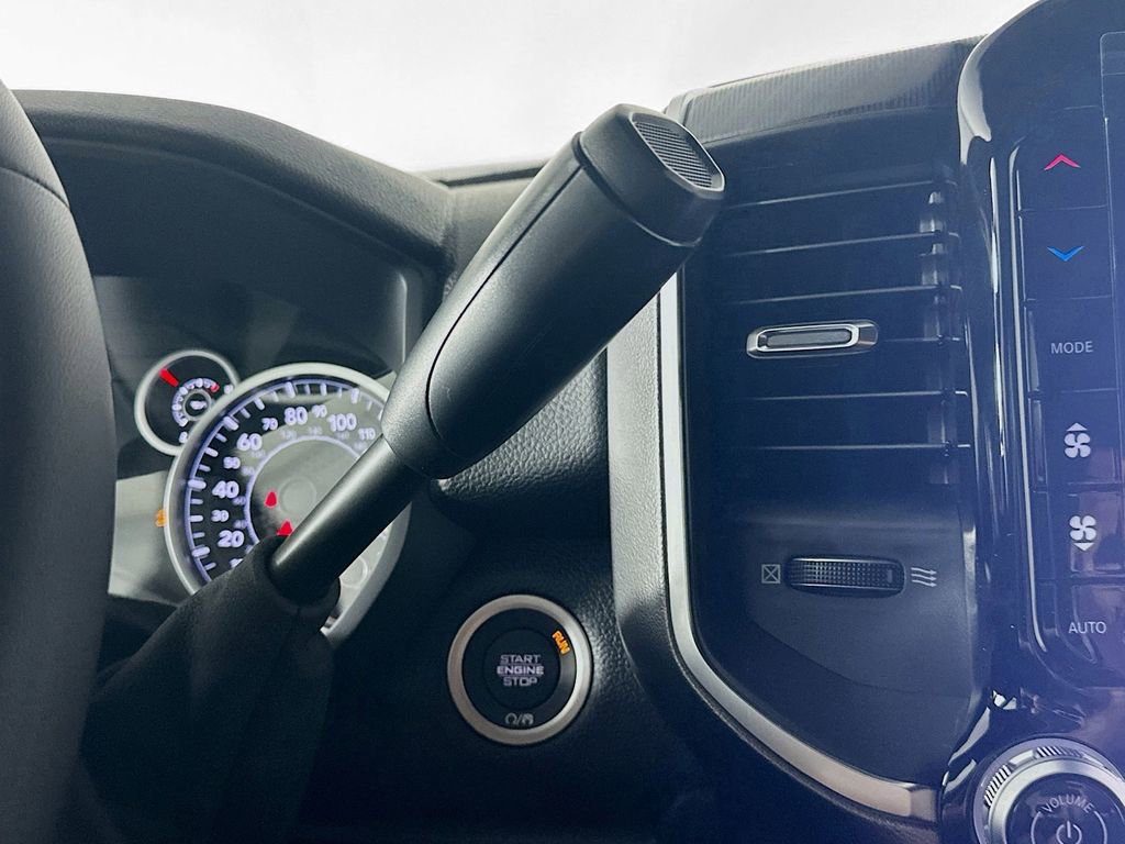 New 2026 RAM 2500 Big Horn AWD/4WD image 12