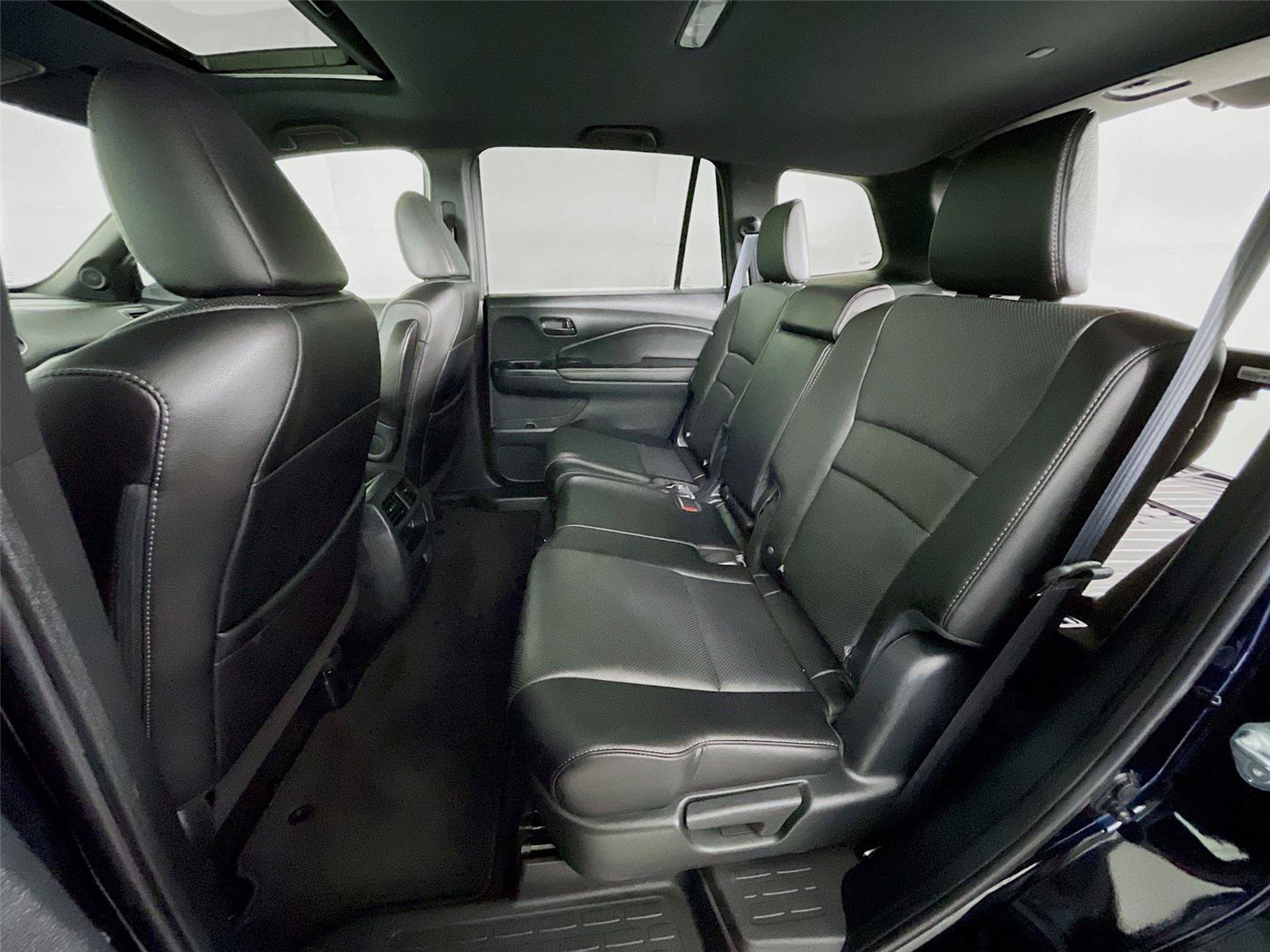 Used 2023 Honda Passport EX-L image 28