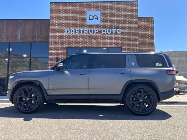 Used 2024 Rivian R1S Adventure image 5