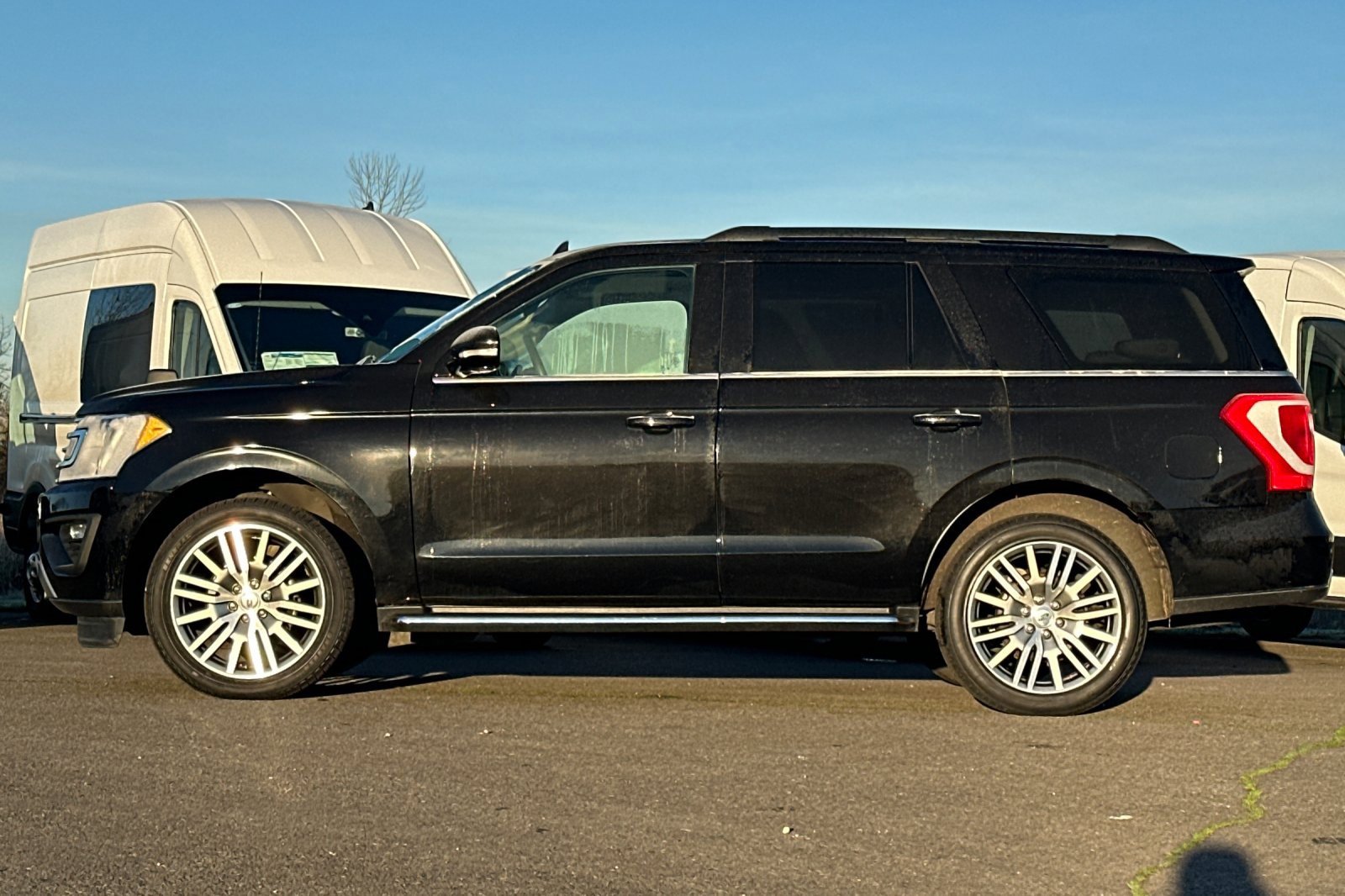 Used 2020 Ford Expedition XLT w/ Equipment Group 202A image 7