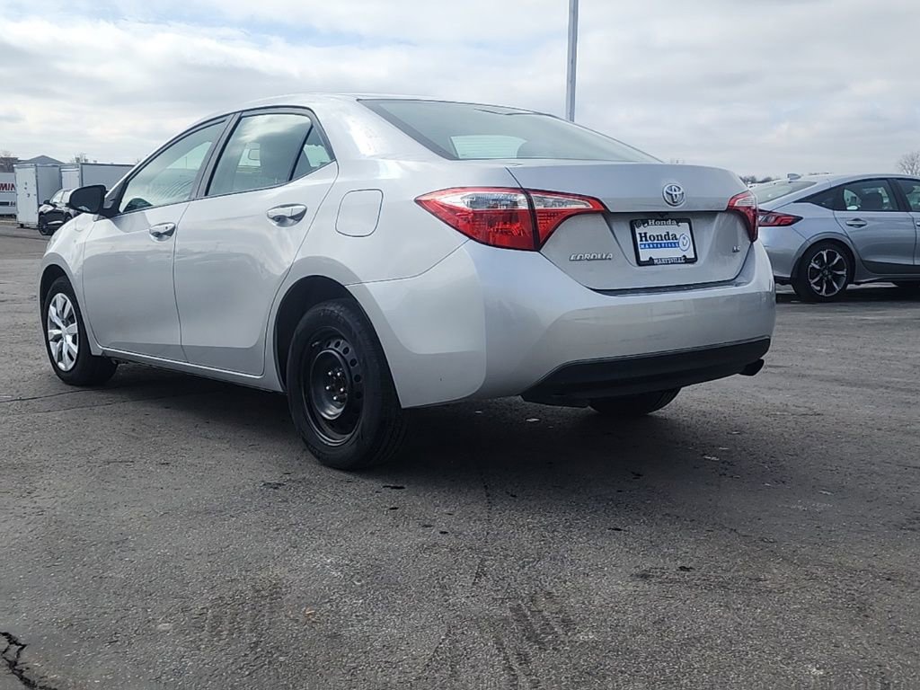 Used 2015 Toyota Corolla LE image 5