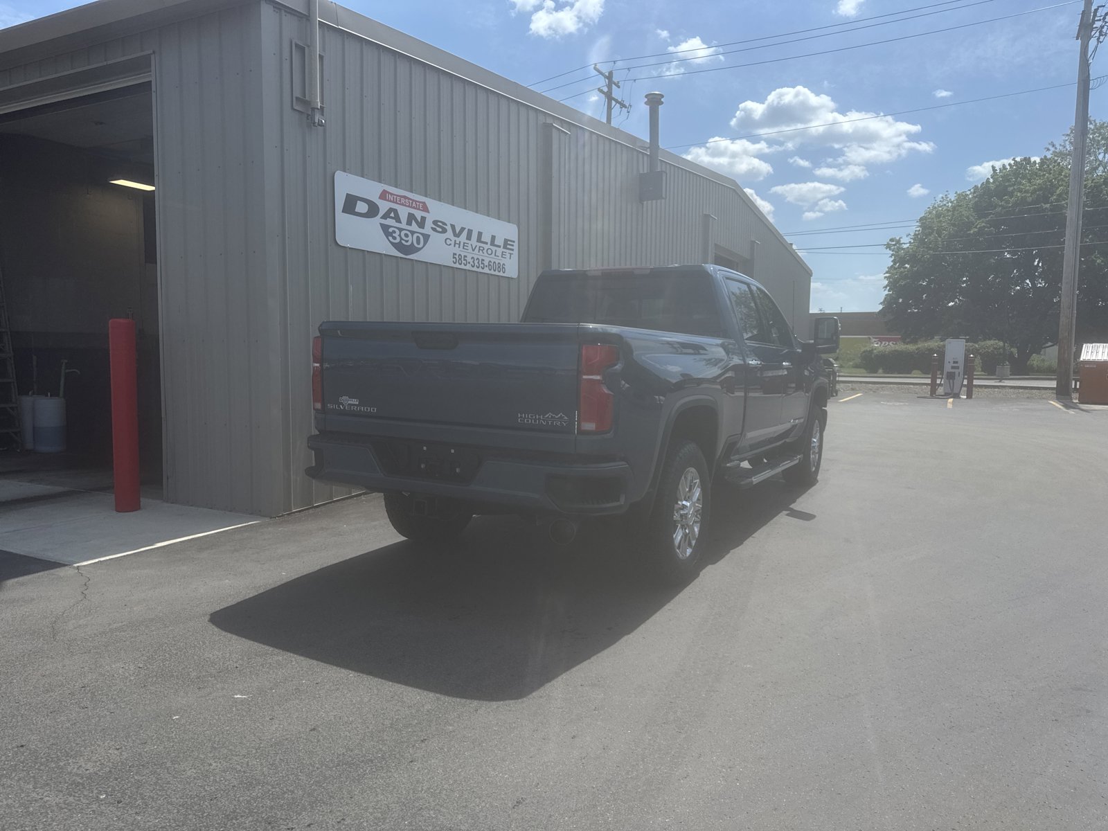 New 2026 Chevrolet Silverado 2500 High Country w/ Technology Package AWD/4WD image 3