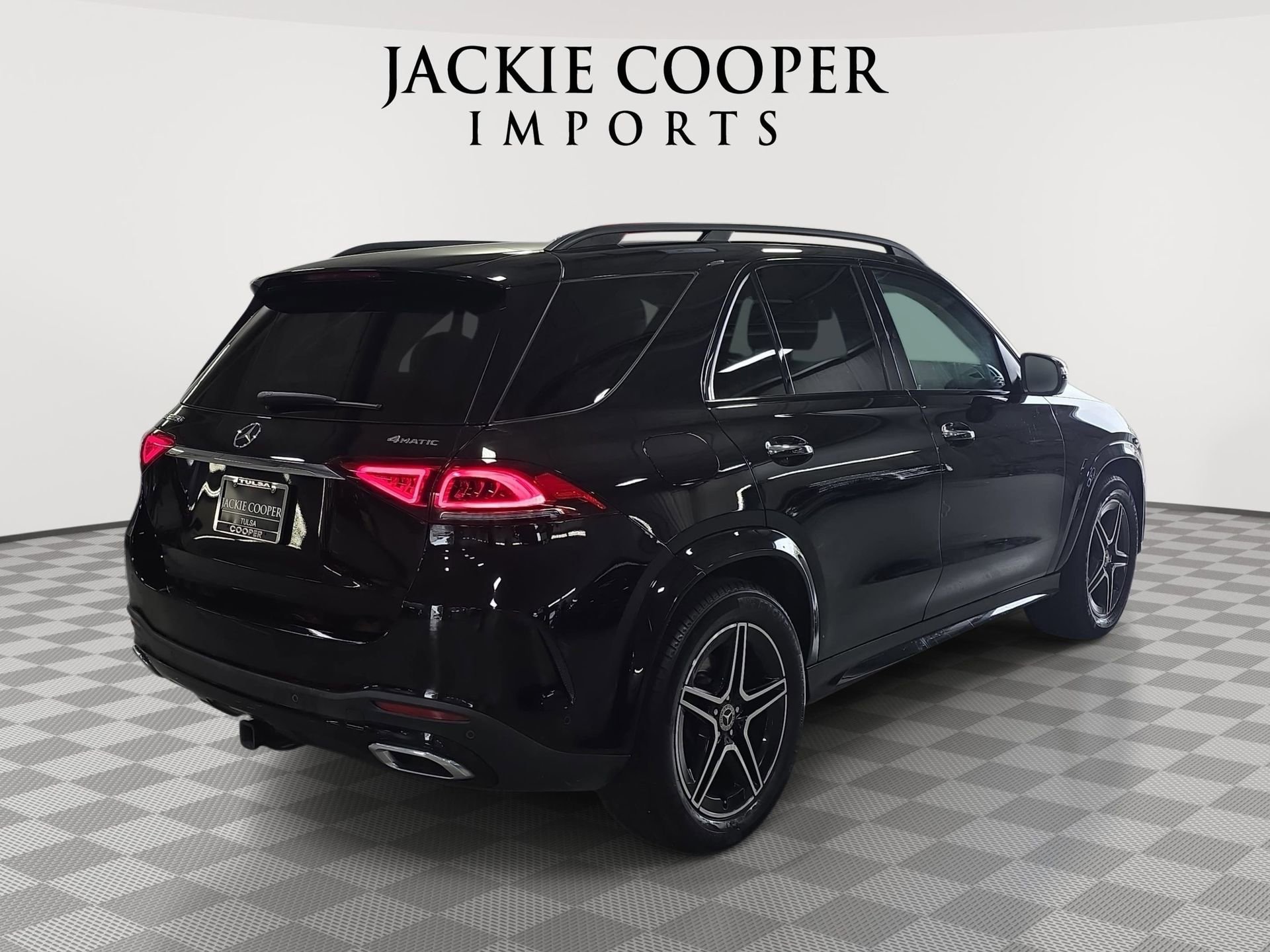 Used 2021 Mercedes-Benz GLE 350 4MATIC image 5