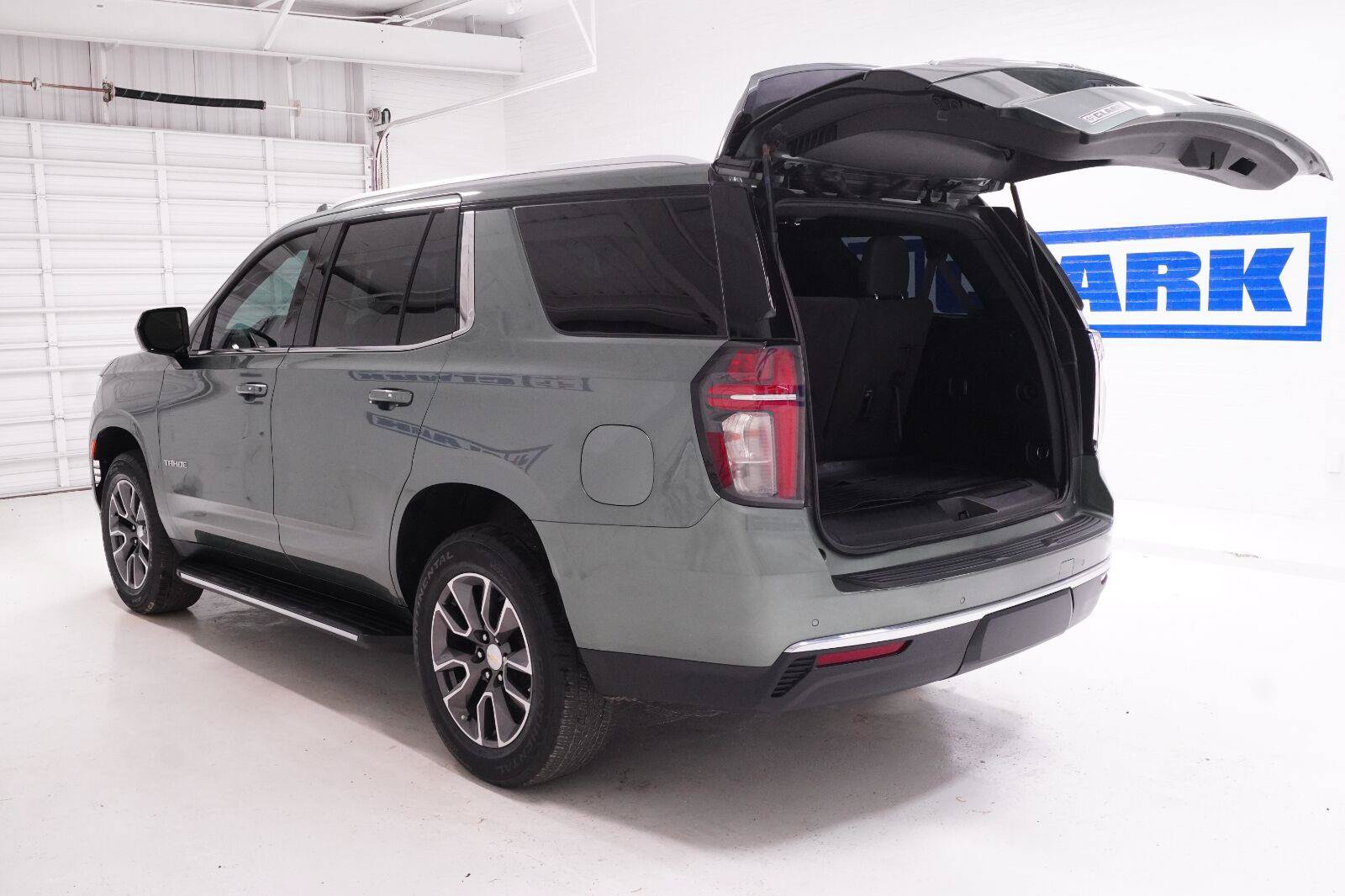 Used 2023 Chevrolet Tahoe LS RWD image 30