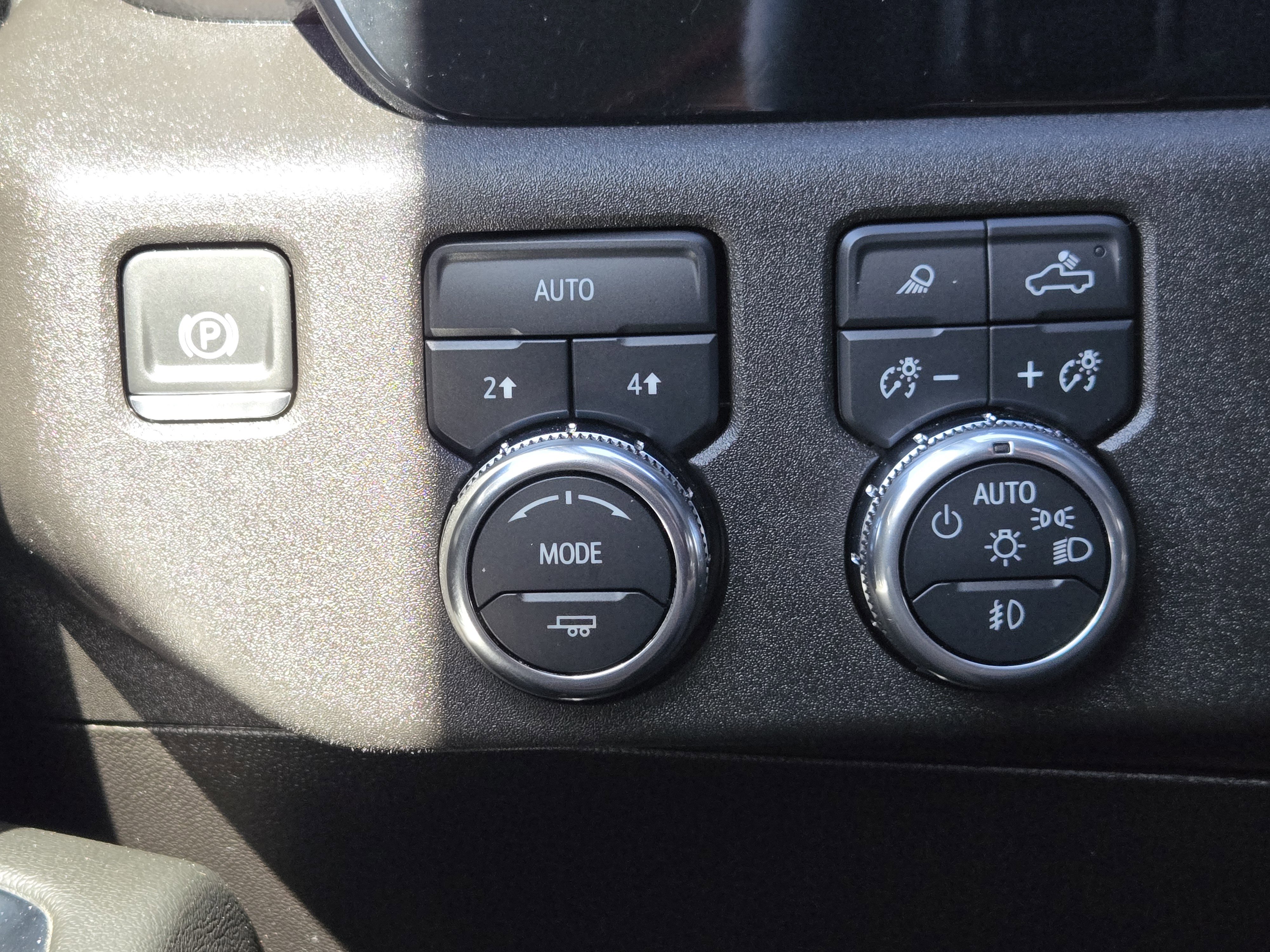 Used 2024 GMC Sierra 1500 SLT image 26