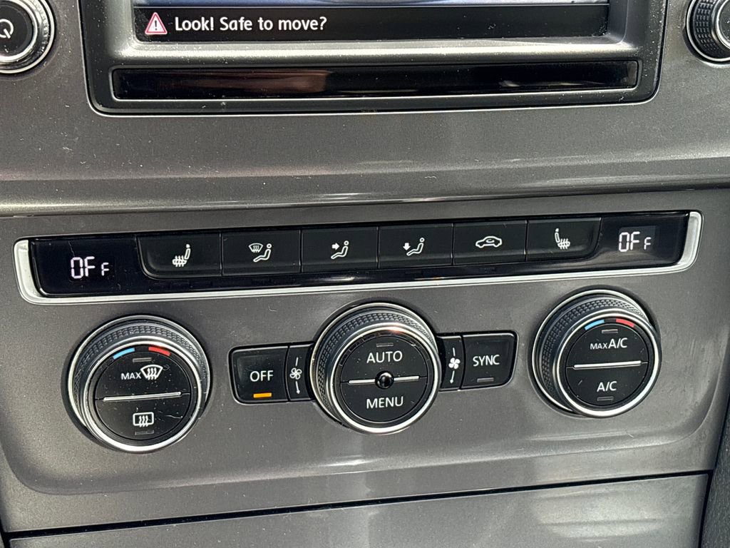 Used 2017 Volkswagen Golf Alltrack SEL AWD/4WD image 18