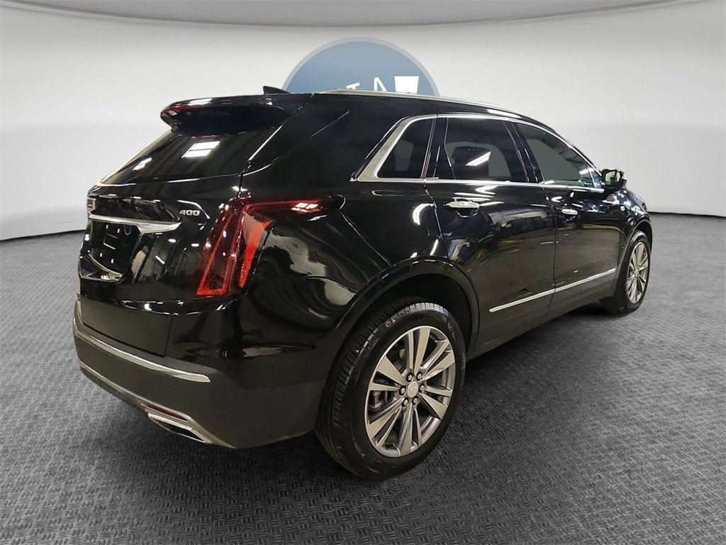Used 2025 Cadillac XT5 Premium Luxury image 3