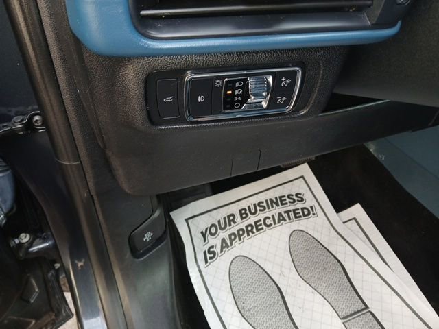 Used 2020 Lincoln Corsair Reserve image 29