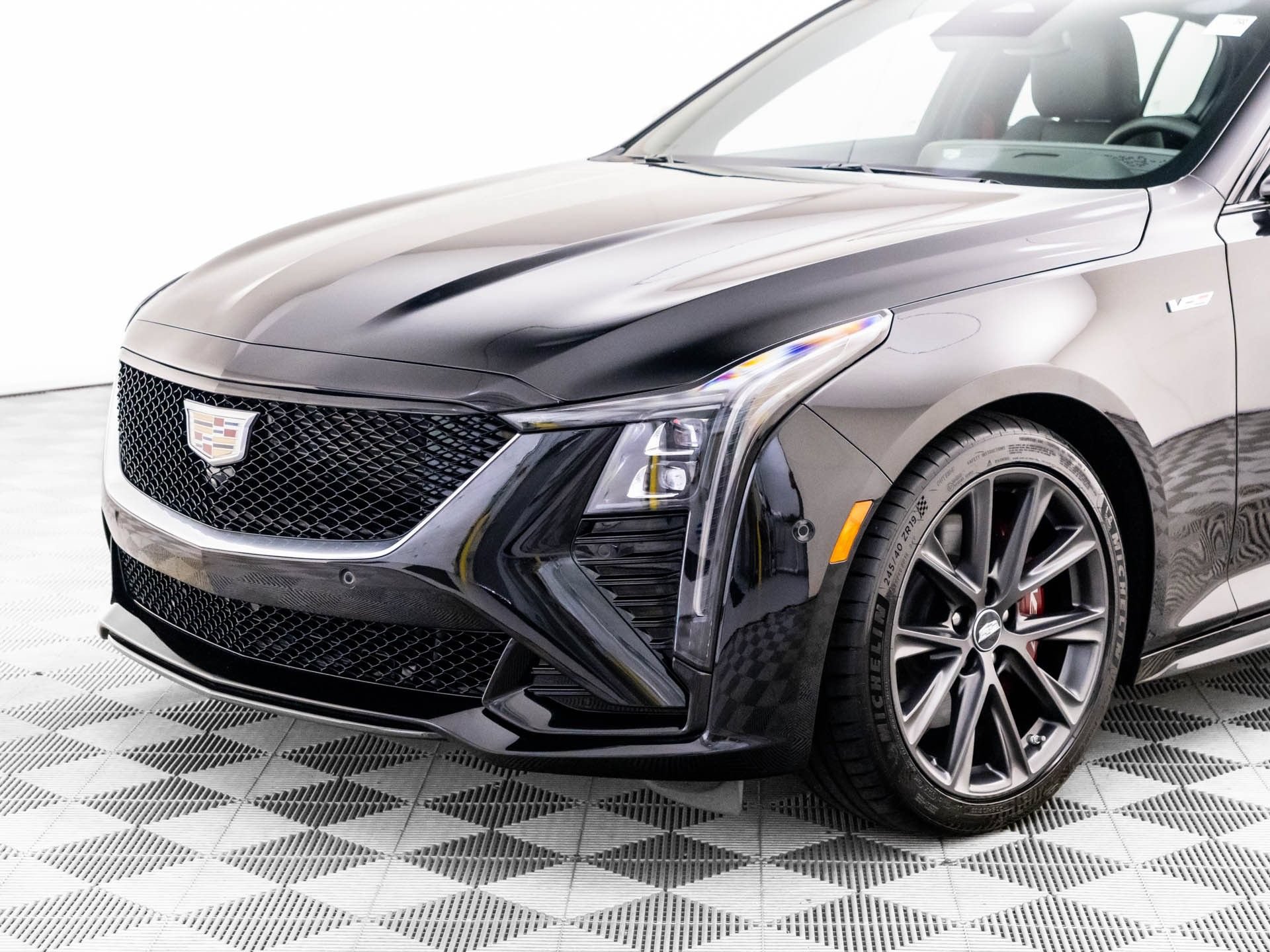 Used 2025 Cadillac CT5 V RWD image 39