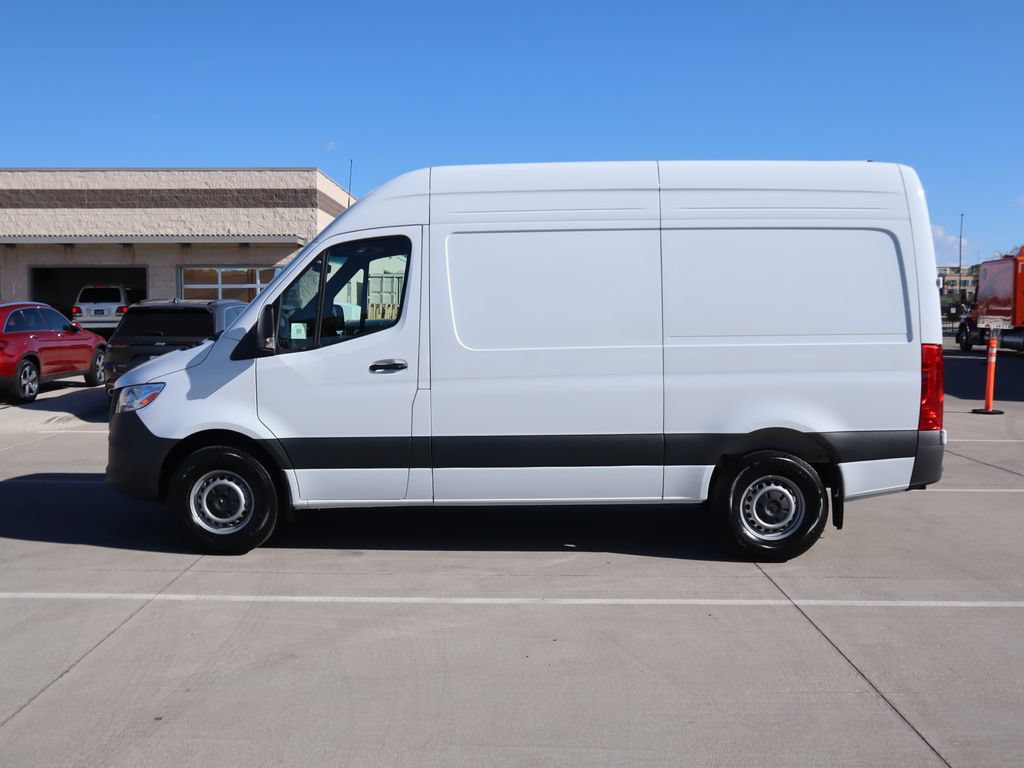 Used 2025 Mercedes-Benz Sprinter 2500 image 8