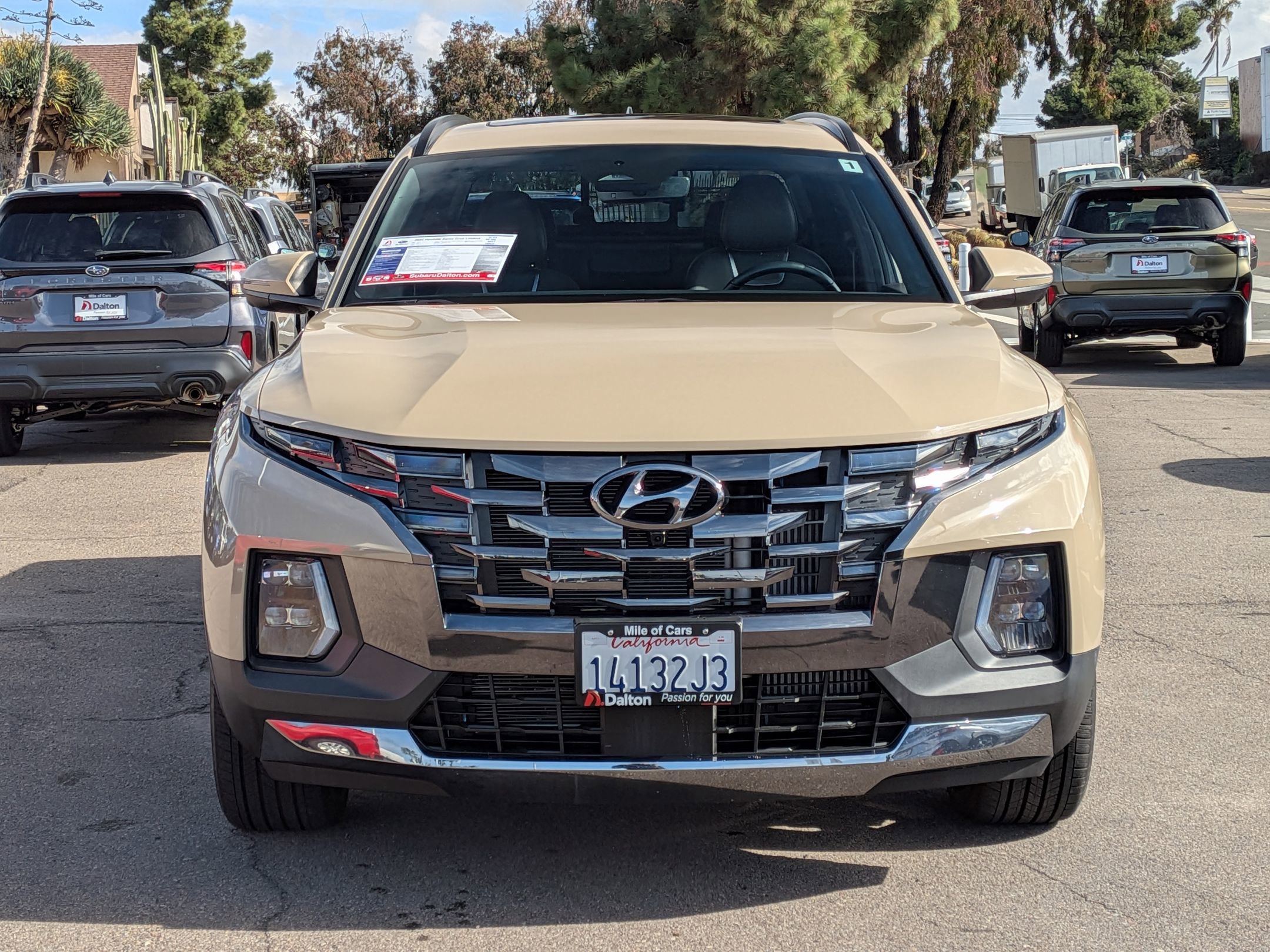 Used 2023 Hyundai Santa Cruz Limited image 2