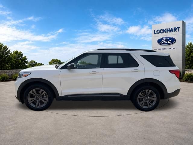 Used 2023 Ford Explorer XLT w/ Equipment Group 202A AWD/4WD image 4