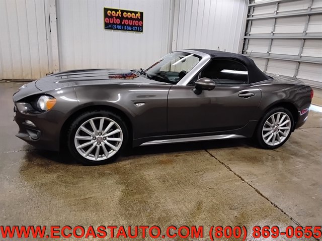 Used 2017 FIAT 124 Spider Lusso RWD image 5