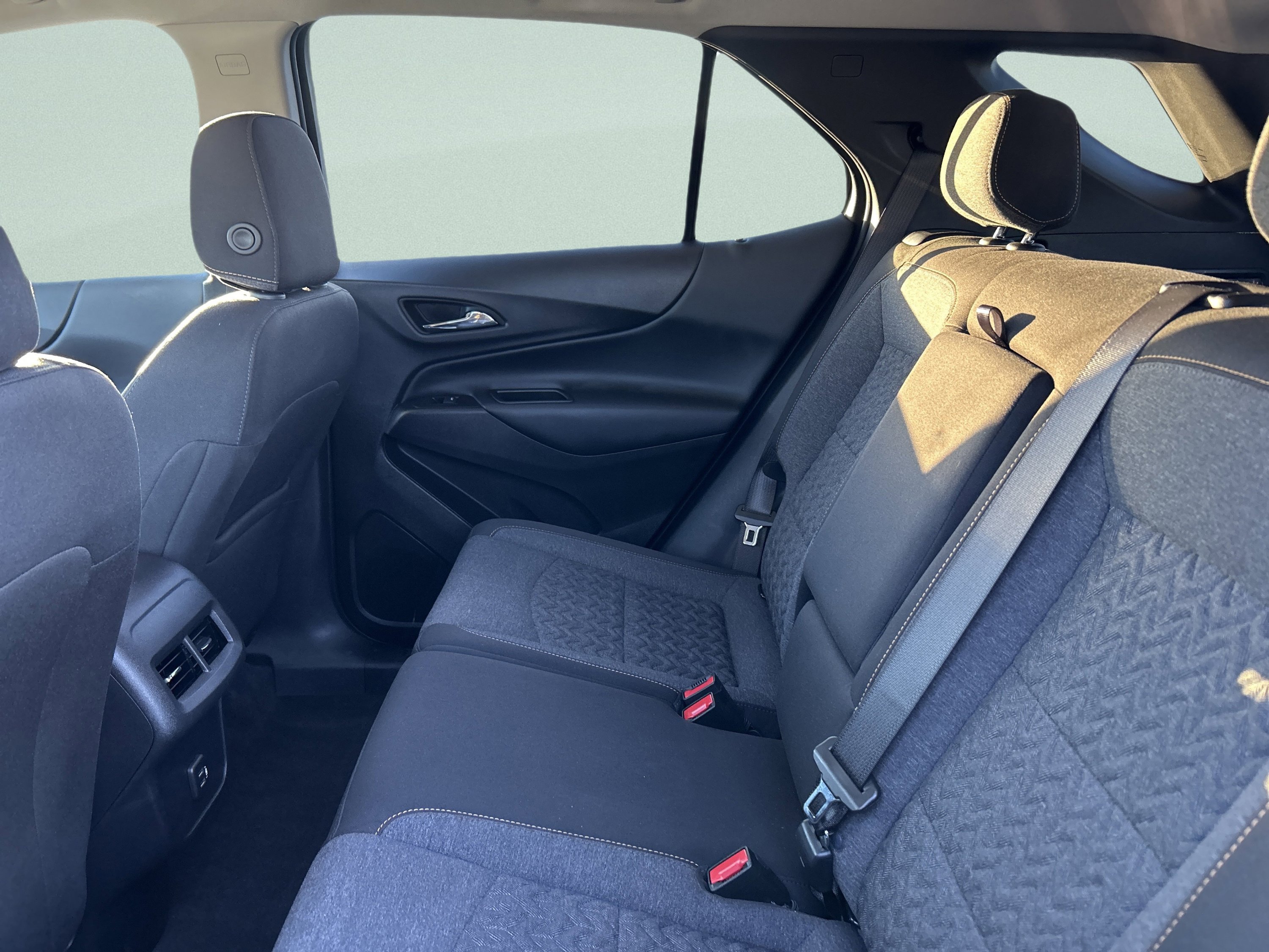 Used 2023 Chevrolet Equinox LT w/ LPO, Floor Liner Package image 28