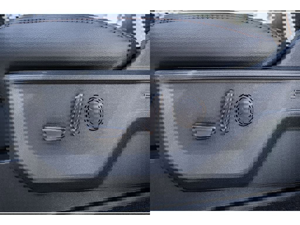 New 2026 Ford F250 Lariat image 9