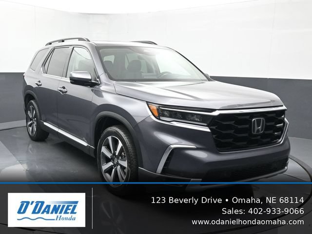Used 2024 Honda Pilot Touring image 8