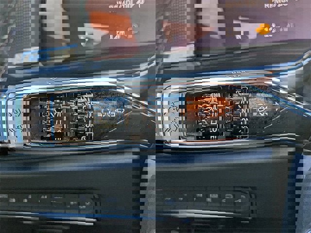 New 2025 Cadillac Escalade ESV Sport w/ Touring Package image 30